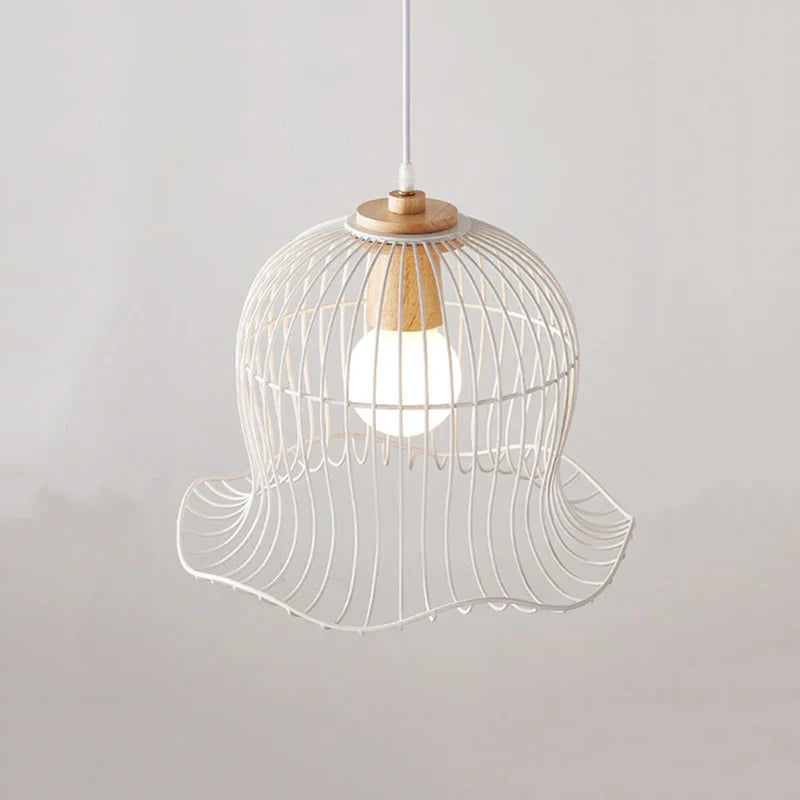 lustre en métal suspendu en forme de fleur nordique