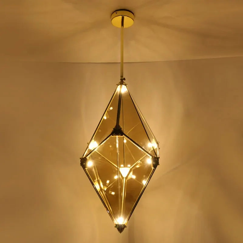Lustres Diamant Scandinave Épurés.