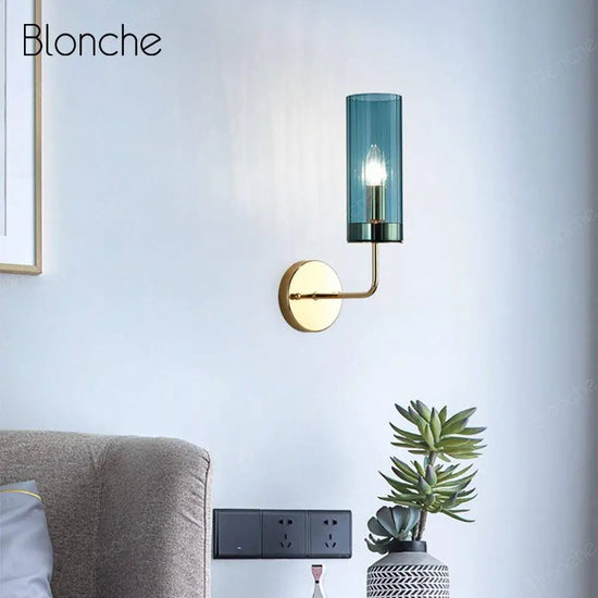 Applique Murale Design Élégante Lumière Dorée Chambre