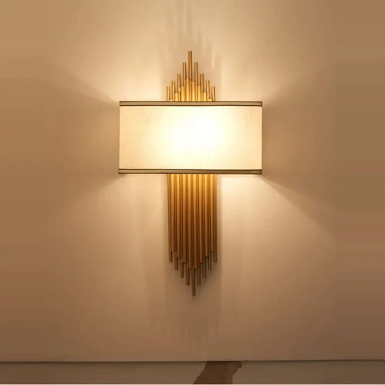 Applique Murale Design Lumineux Élégant Doré. Chambre