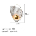 Applique Murale Élégante Illumination Dorée Minimaliste. Chambre