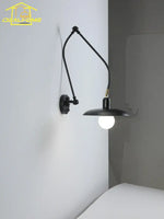 Applique Murale Industrielle Robuste Design Articulé Lumière. Chambre