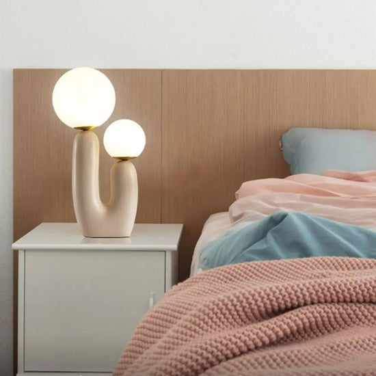 Lampe Led Design Résine Rose. Luminaire Chambre