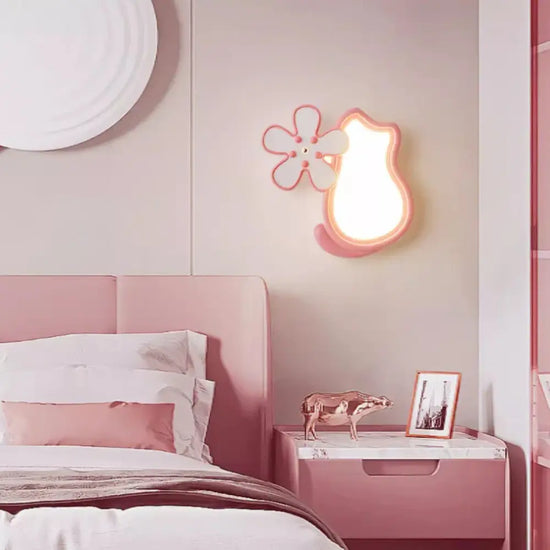 Le Voici Transformé En 6 Mots: Applique Murale Mignonne Chat Rêveur Pastel Chambre