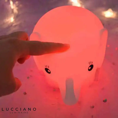 Mini luz nocturna LED en forma de elefante multicolor para bebé