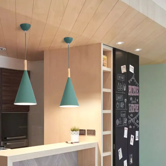 Voici Le Nouveau Titre: Suspension Conique En Métal Coloré Lumineuse Bois Luminaire