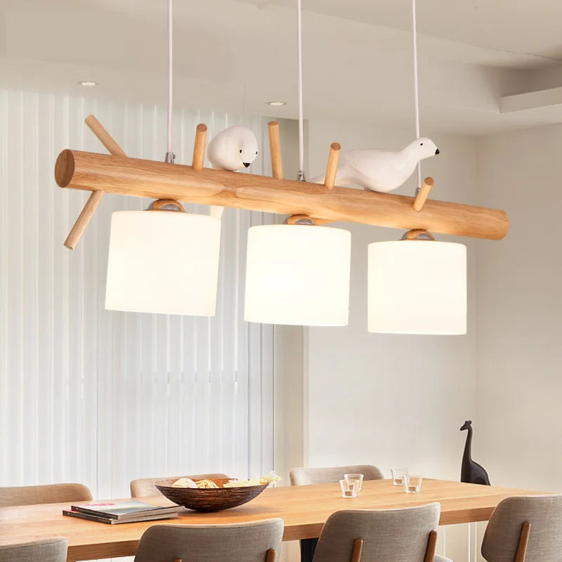 Lustre scandinave en bois nordique