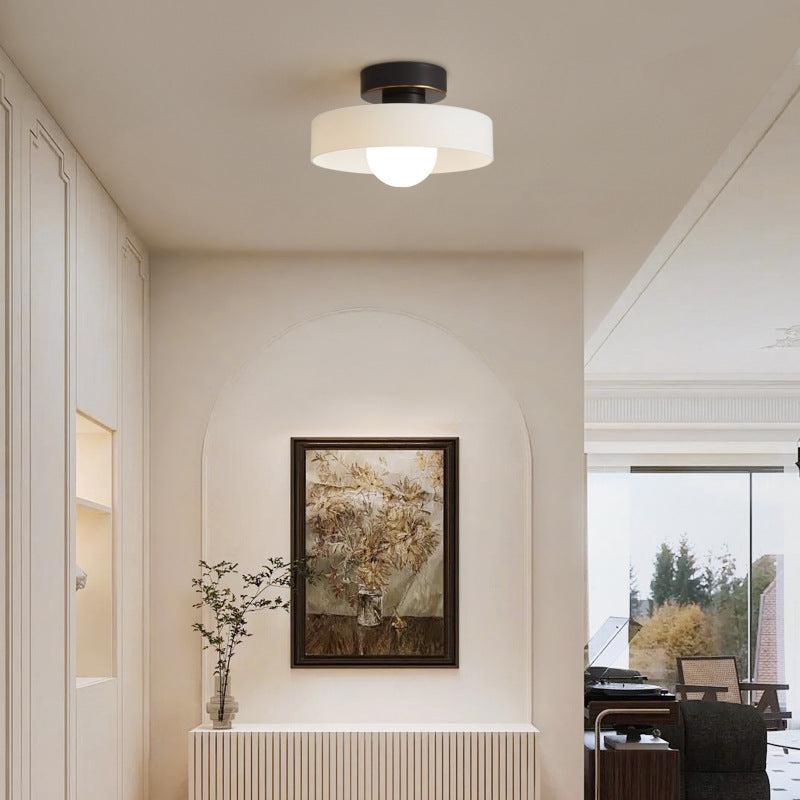 Plafonnier Bauhaus en verre avec LED, une lumière