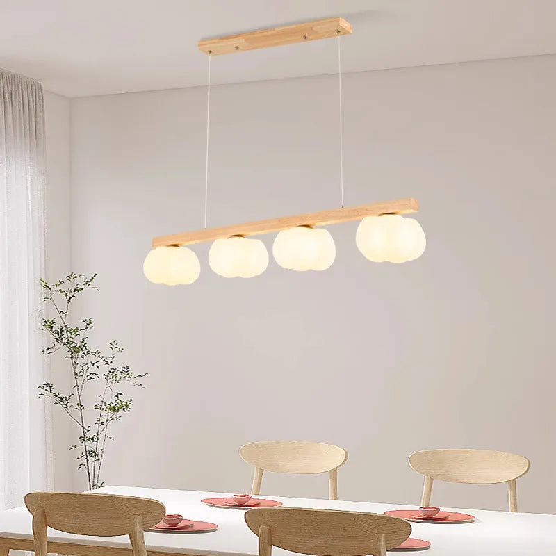 Lustre en bois naturel chaleureux