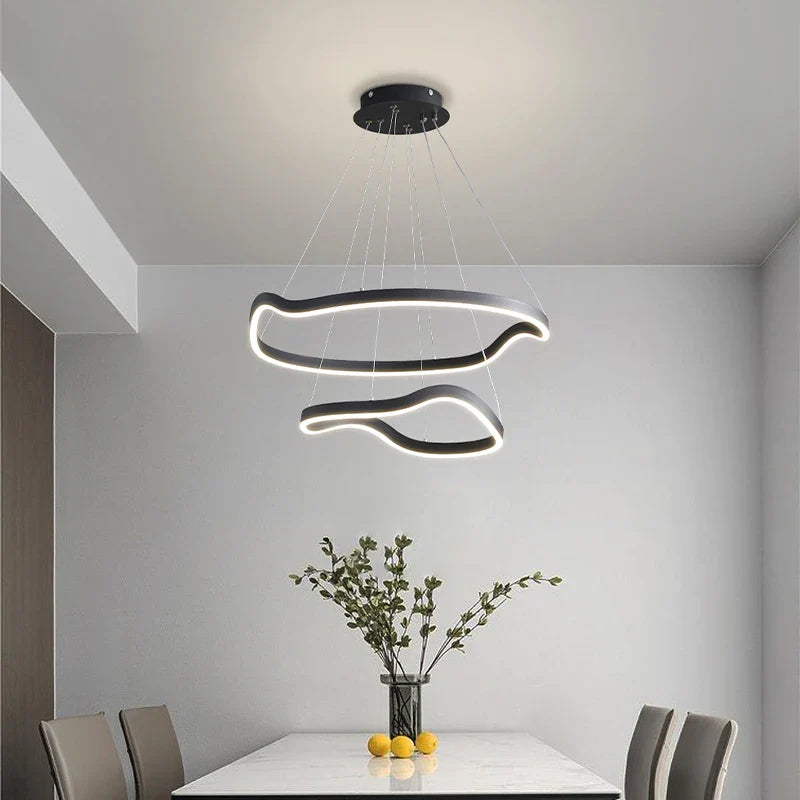 Lustre anneaux déformés design panochas pour intérieur