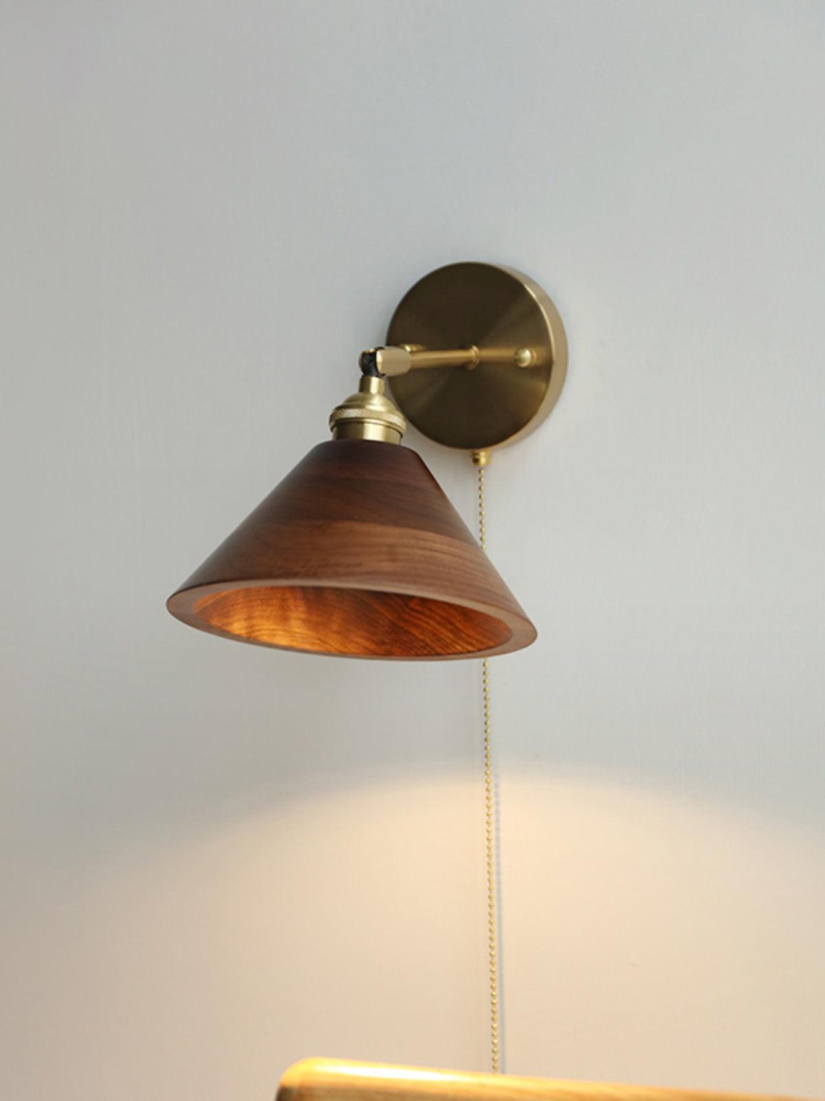 Applique murale vintage en bois et laiton à une lumière