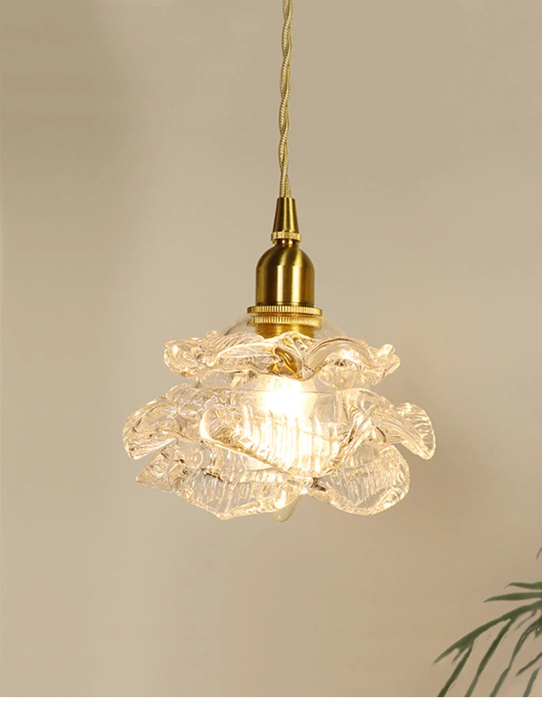 lustre en verre romantique vintage pour un éclairage élégant