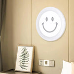 Voici La Transformation Du Titre: Applique Murale Led Smiley Design Élégant Chambre